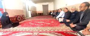 دیدار نماینده مردم سیستان در مجلس شورای اسلامی با خانواده شهید آرام 