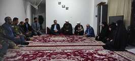  دیدار مدیرکل بنیاد سیستان و بلوچستان با خانواده شهید ناو دنا در زاهدان 