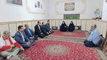 هفته دولت، دیدار مسئولان زابل با خانواده شهید محمدامین آبدرشکر