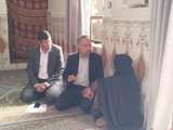 دیدار مسئولان شهرستان زهک با خانواده‌ های معظم شهدا در دهه مبارک فجر