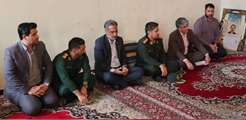 دیدار مدیر منطقه‌ای شرکت نفت پخش فرآورده‌ های نفتی جنوب استان با خانواده‌های معظم شهدا در چابهار 